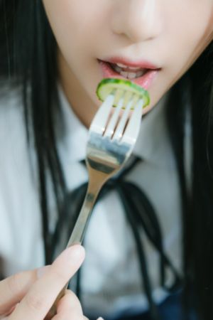 欧美成人宝宝穿纸尿裤_BD英语高清在线观看