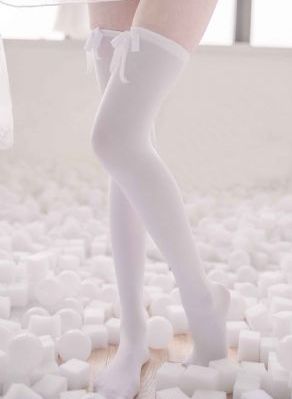 亚洲欧美巨乳人妻群交_国语配音超清