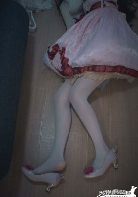 国产免费av国片精品草莓男男_蓝光免费观看
